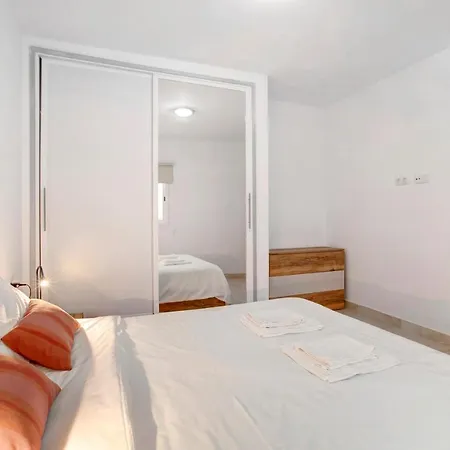 Tajinaste 0-3 Apartman *