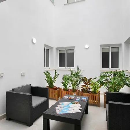 Tajinaste 0-3 Apartman *